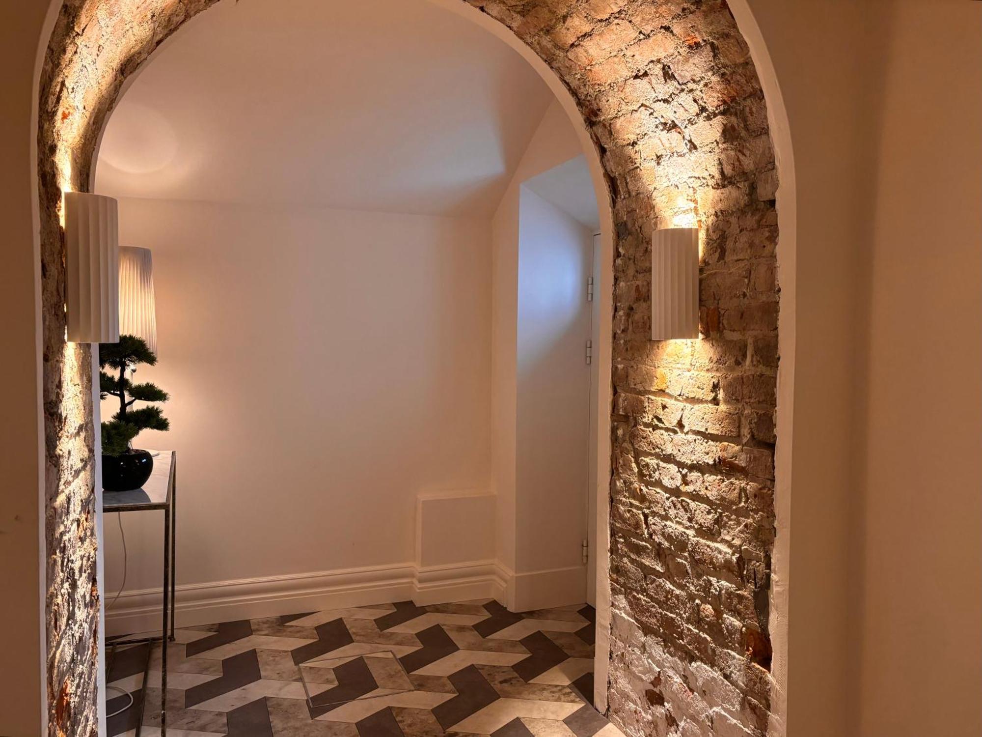 Luxurious 2 Bedroom Apartment With Sea View In Monkstown Blackrock  Extérieur photo
