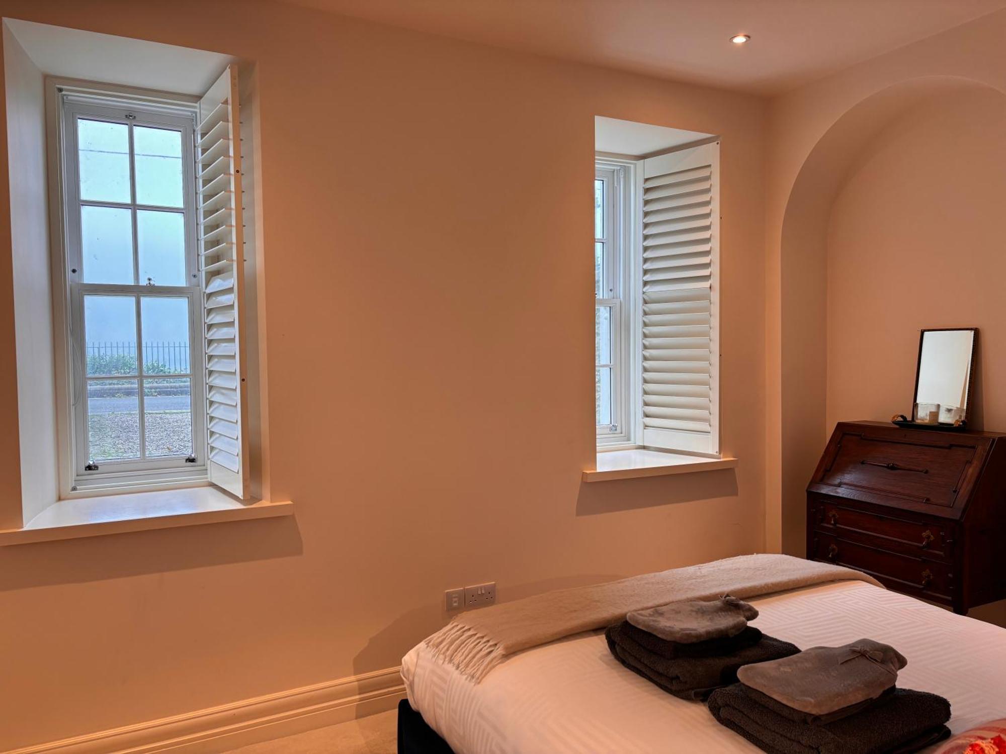 Luxurious 2 Bedroom Apartment With Sea View In Monkstown Blackrock  Extérieur photo